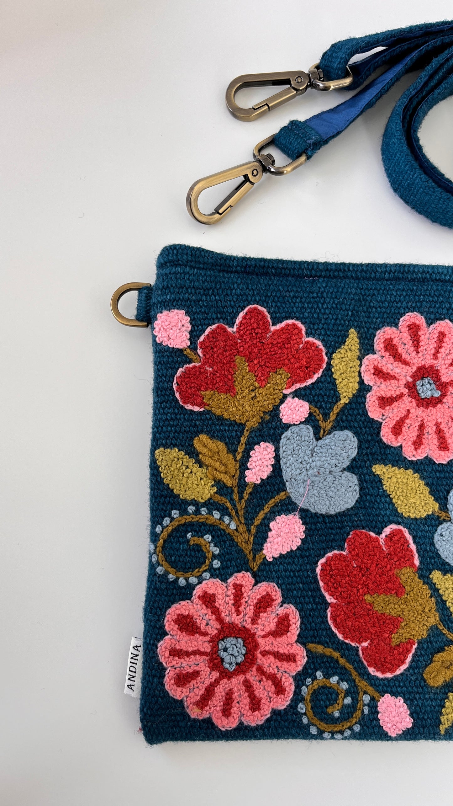 Andina Crossbody