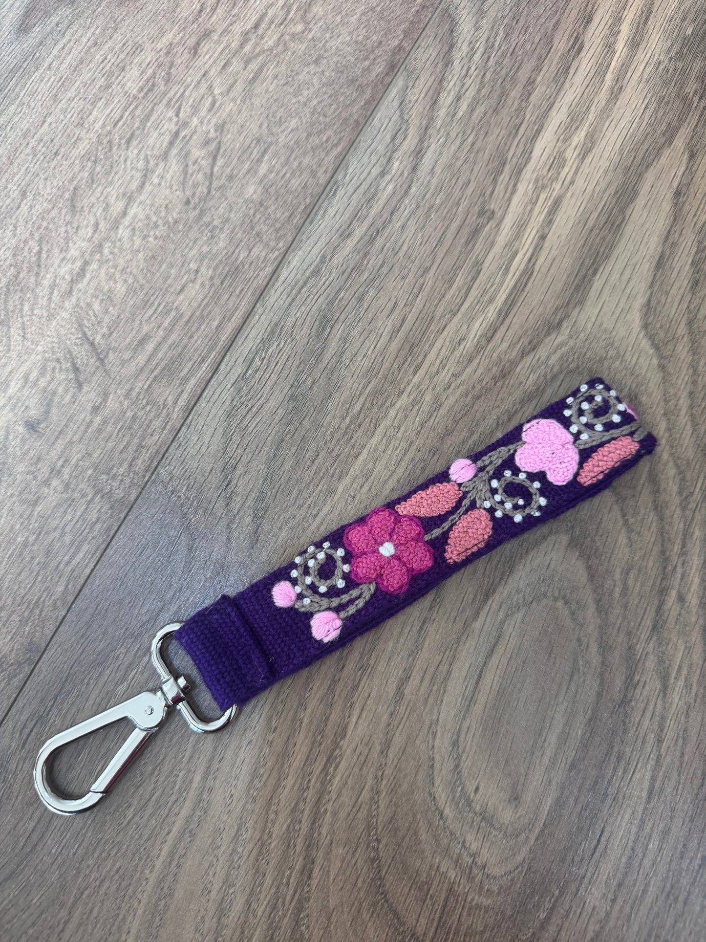 Wristlet strap keychain (Y)