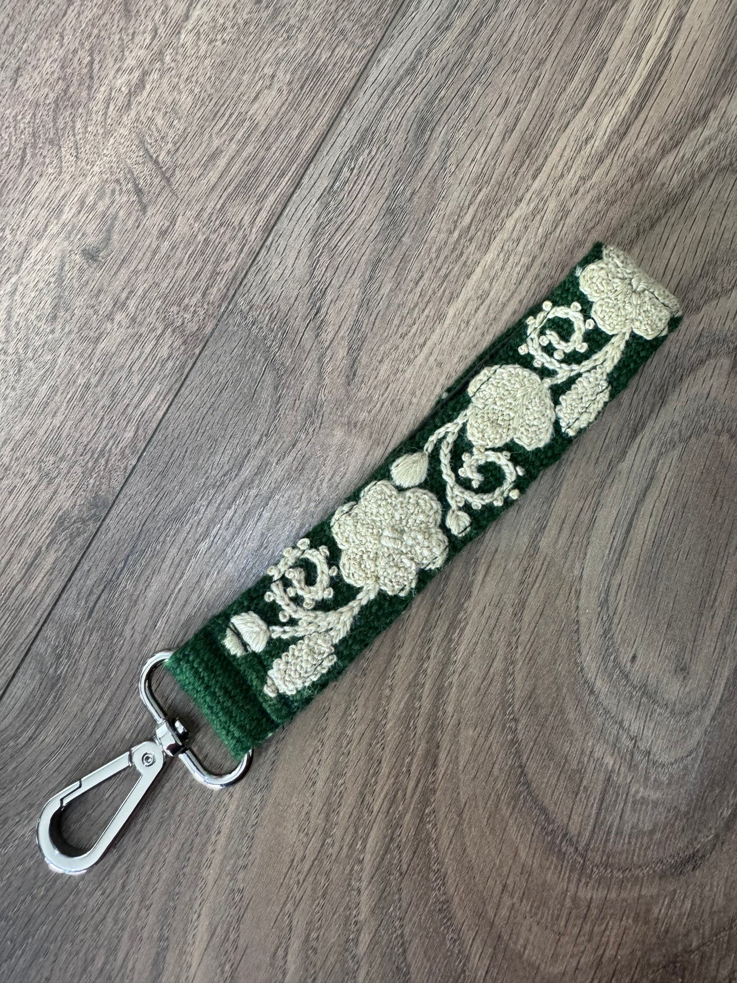 Wristlet strap keychain (T)