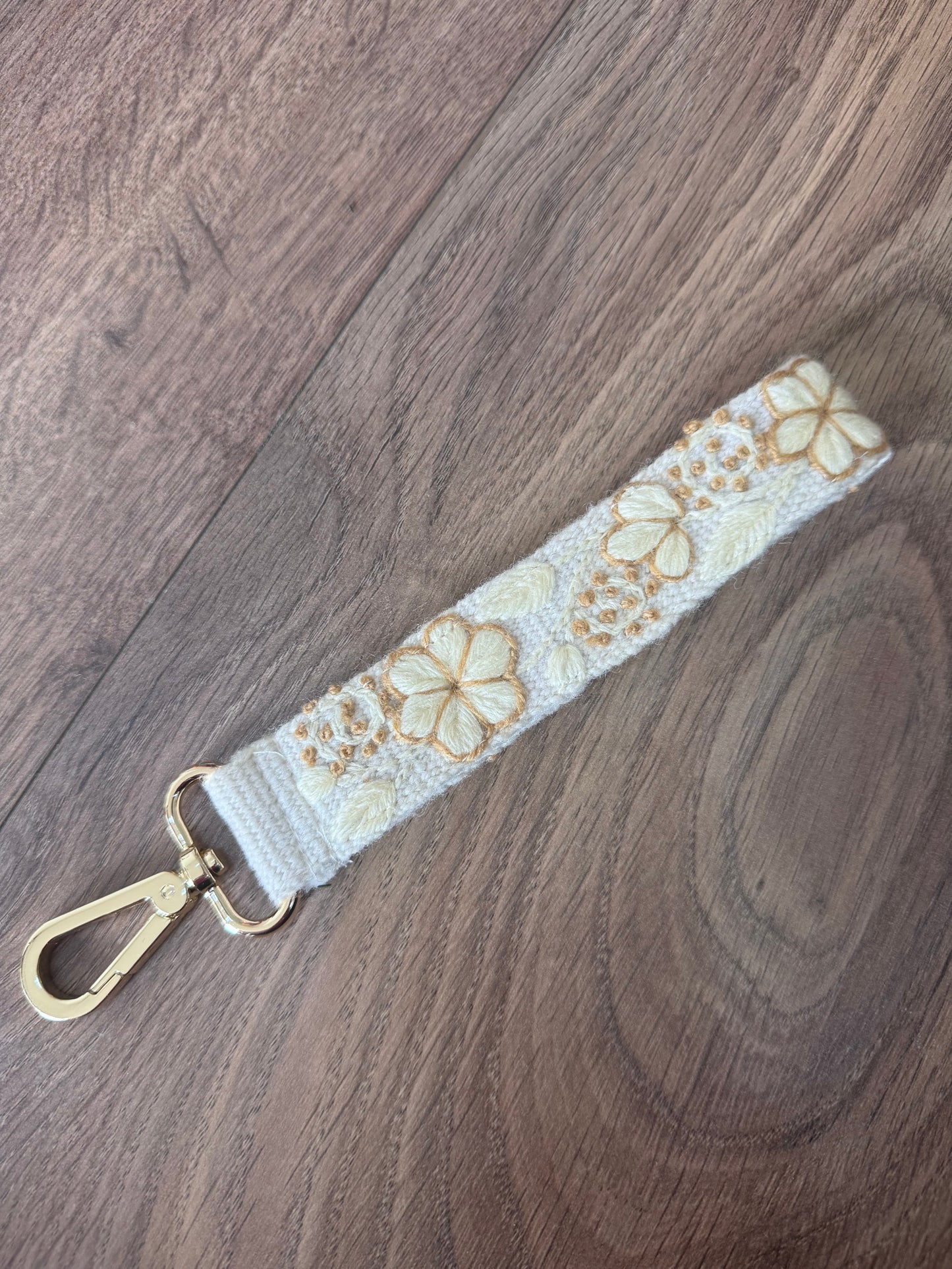 Wristlet strap keychain (W)