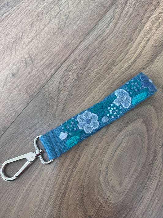 Wristlet strap keychain (1)